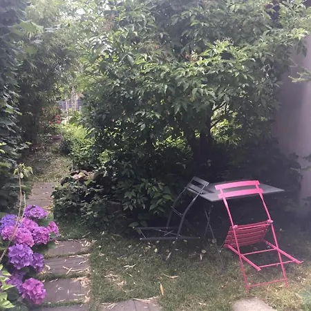 ベッド・アンド・ブレックファスト Maisonnette 3*