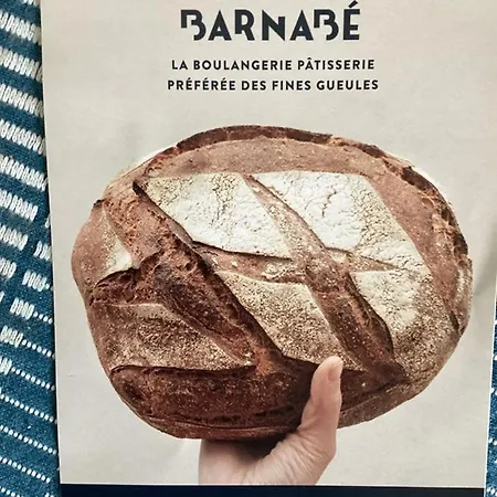 ベッド・アンド・ブレックファスト Maisonnette