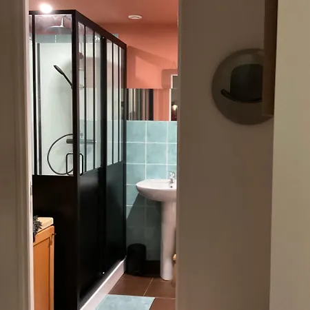 ベッド・アンド・ブレックファスト Maisonnette 3*