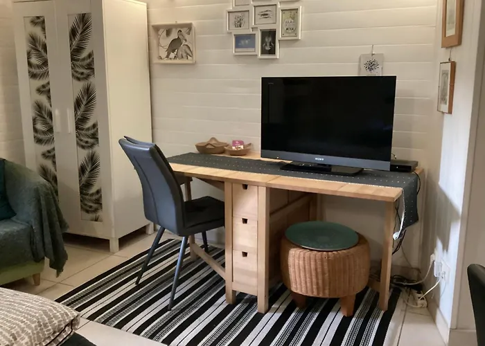 לינה וארוחת בוקר Maisonnette נאנט